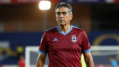 Club Tijuana vence a Cruz Azul 2-1 en el Estadio Caliente, complicando el panorama de los celestes en el inicio del...