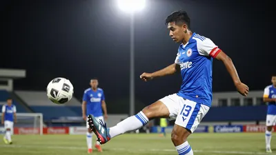 Club Tijuana celebra el regreso de Efraín Álvarez, quien se une al plantel tras su transferencia desde LA Galaxy